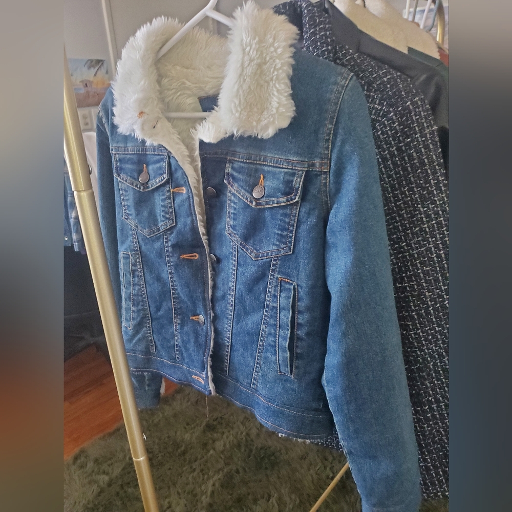 Women's Blue Denim Jacket with Faux Fur Lining
